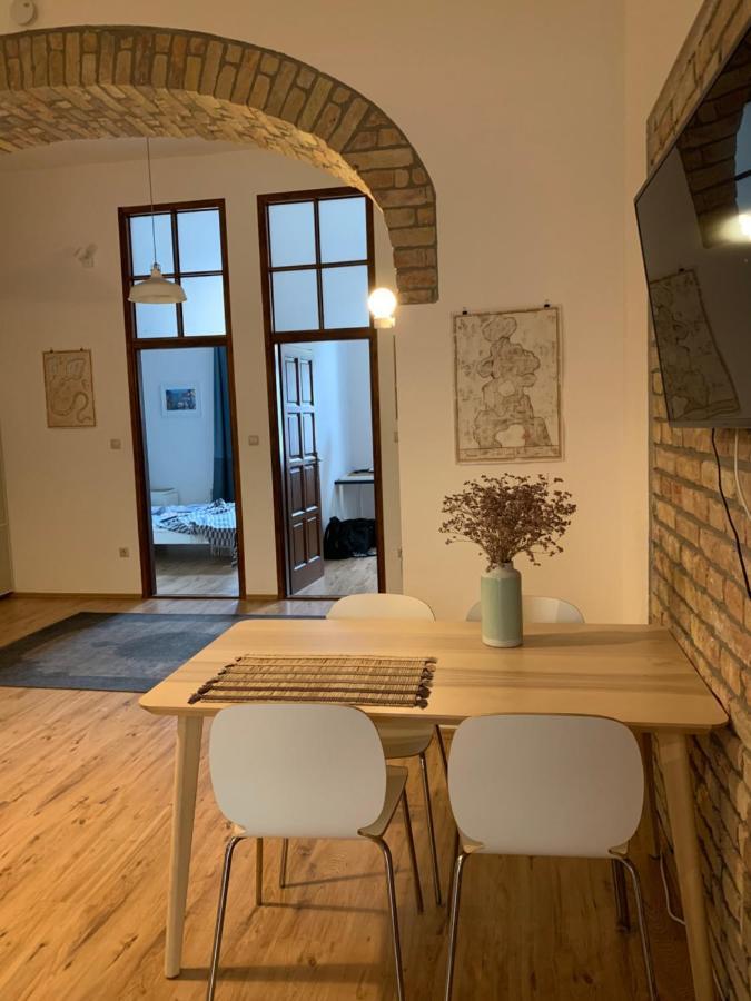 French Touch Apartment With Free Parking Budapeszt Zewnętrze zdjęcie