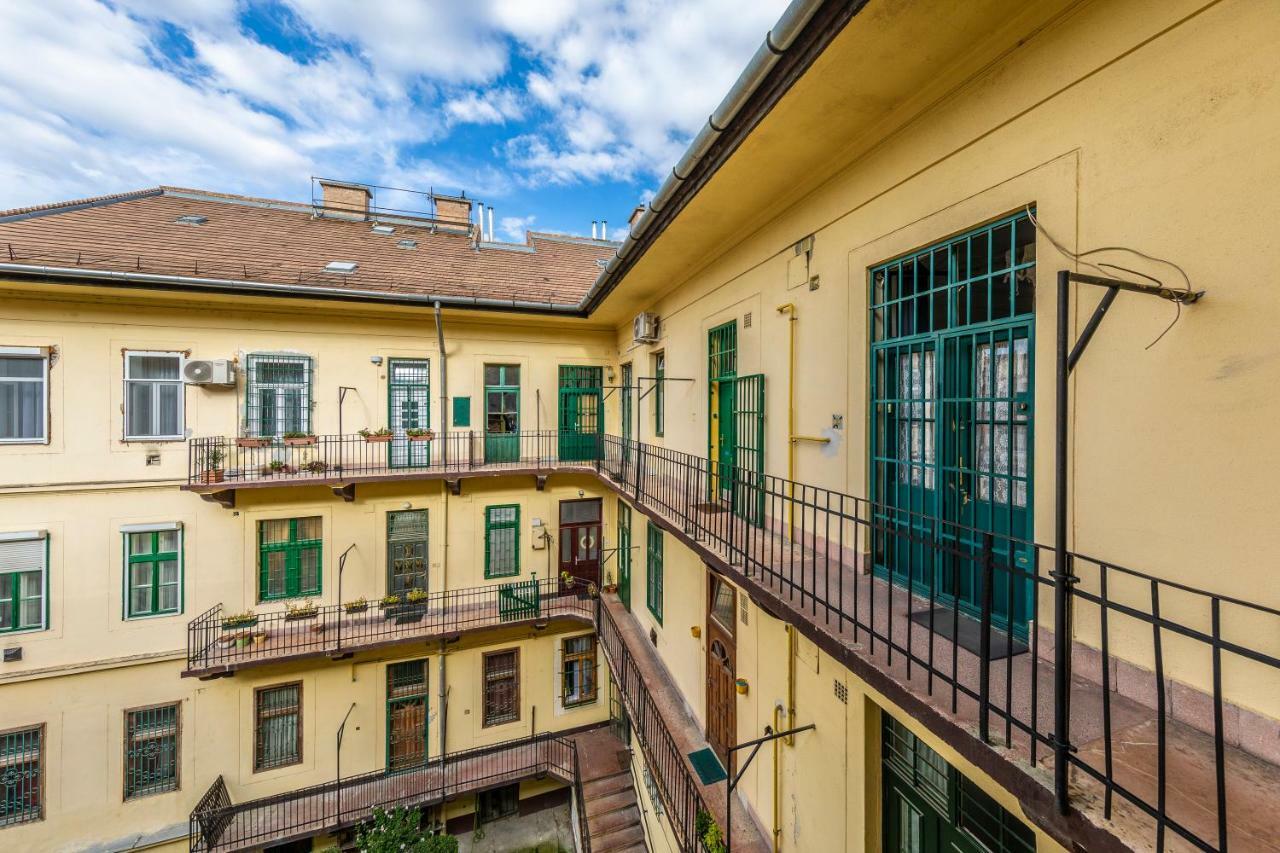 French Touch Apartment With Free Parking Budapeszt Zewnętrze zdjęcie